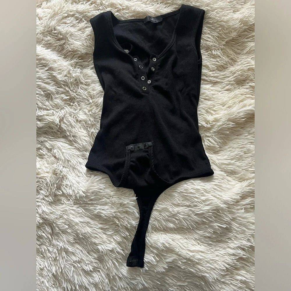 MISSGUIDED Black Ribbed Bodysuit - Picture 2 of 4